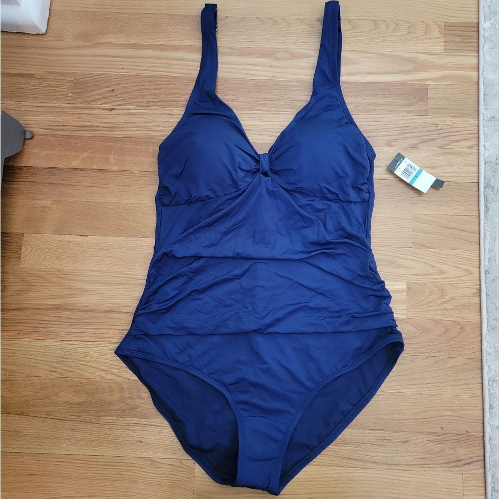Jantzen Women's Navy Blue women's One Piece Swimsuit Size 16